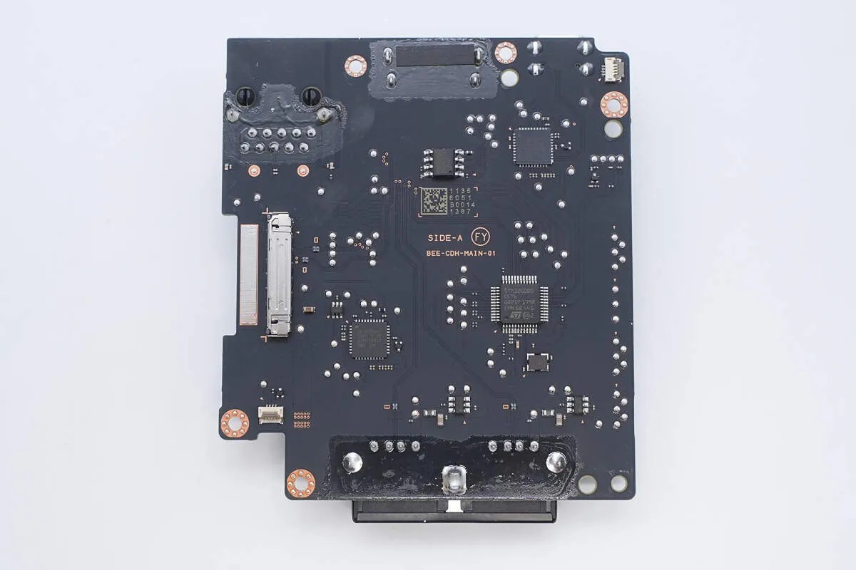 Photo of BEE-CDH-MAIN-01 side-A